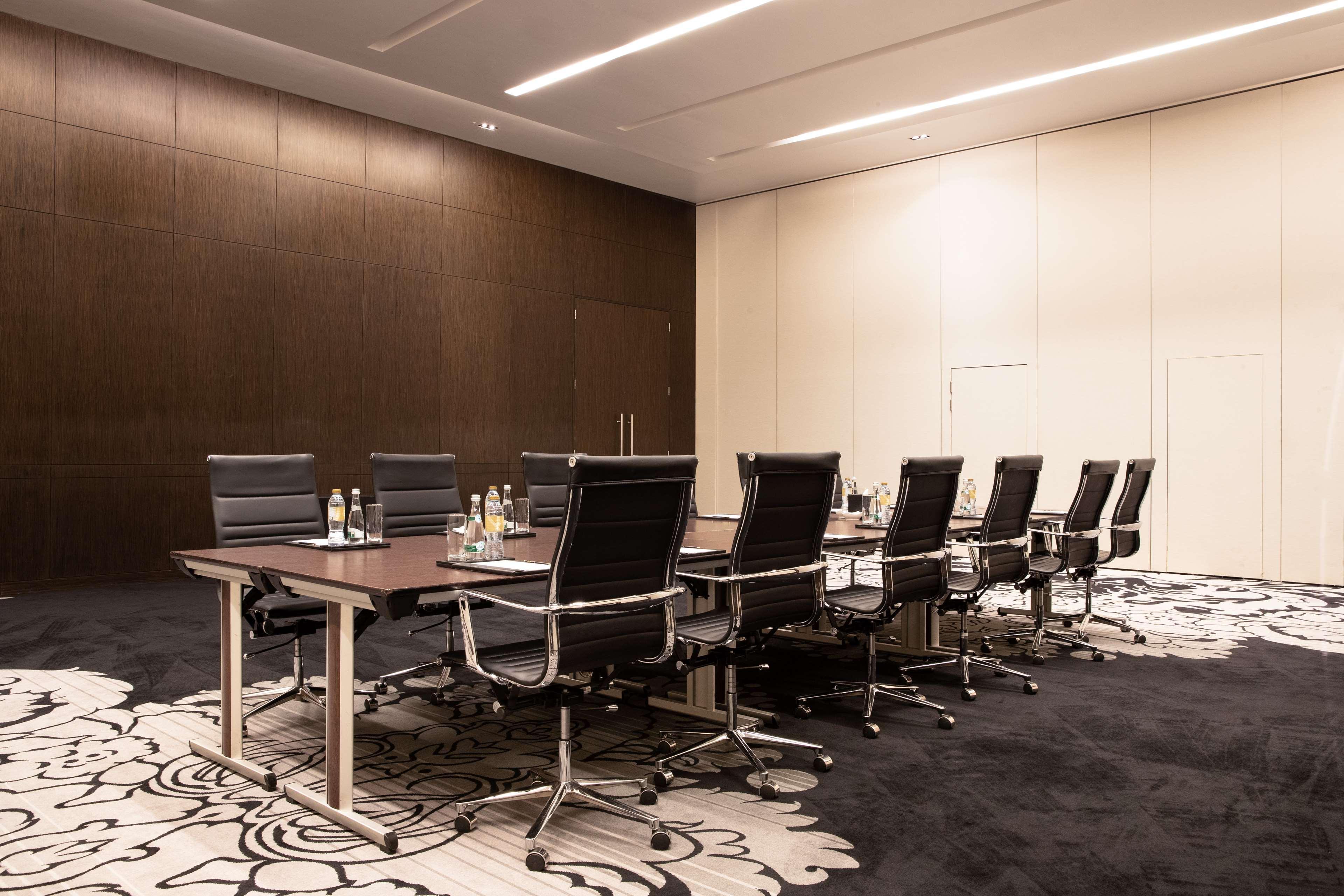 Hotel Conrad Abu Dhabi Etihad Towers Esterno foto Meeting room