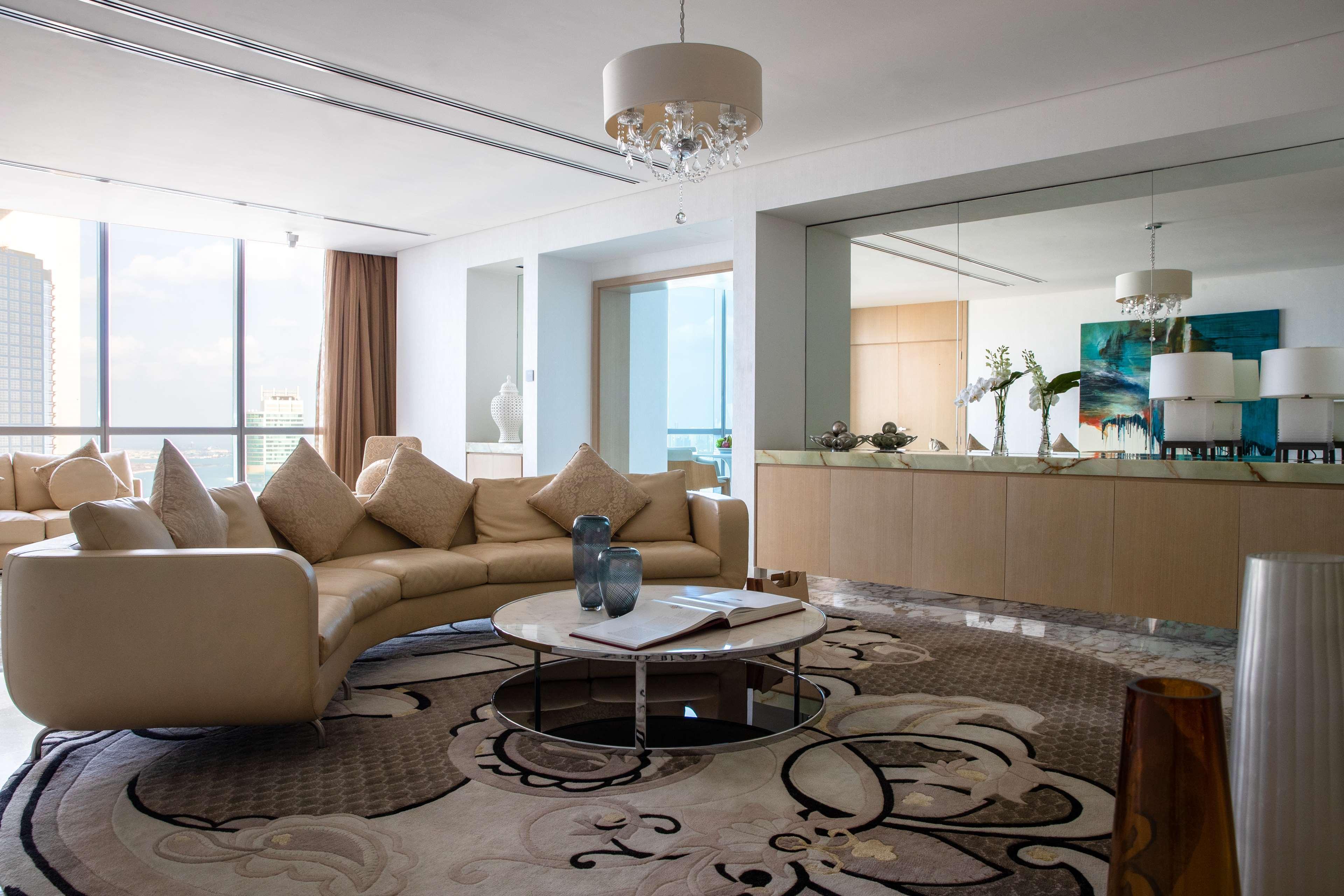 Hotel Conrad Abu Dhabi Etihad Towers Esterno foto A living room in a luxury apartment